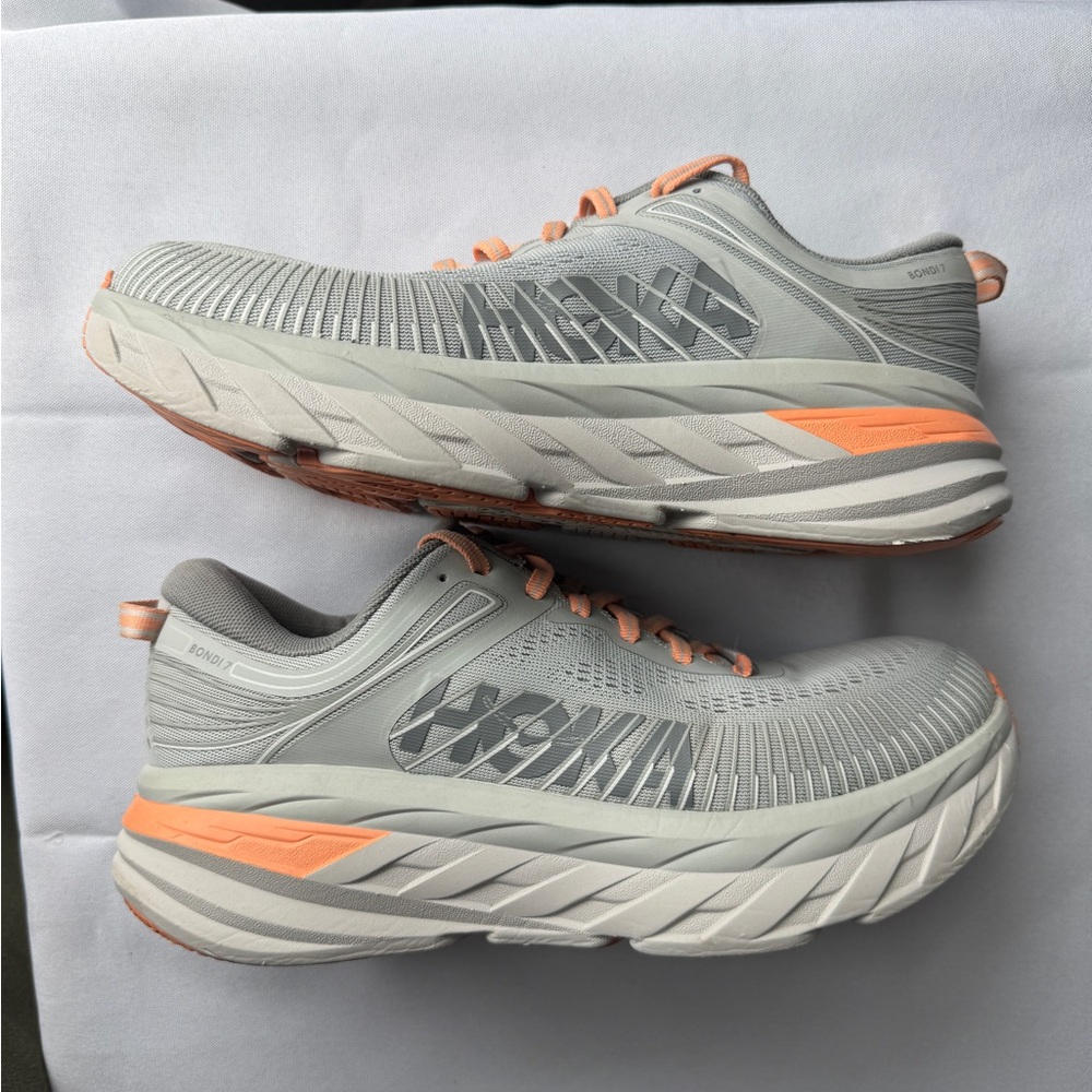 HOKA BONDI 7, women 9